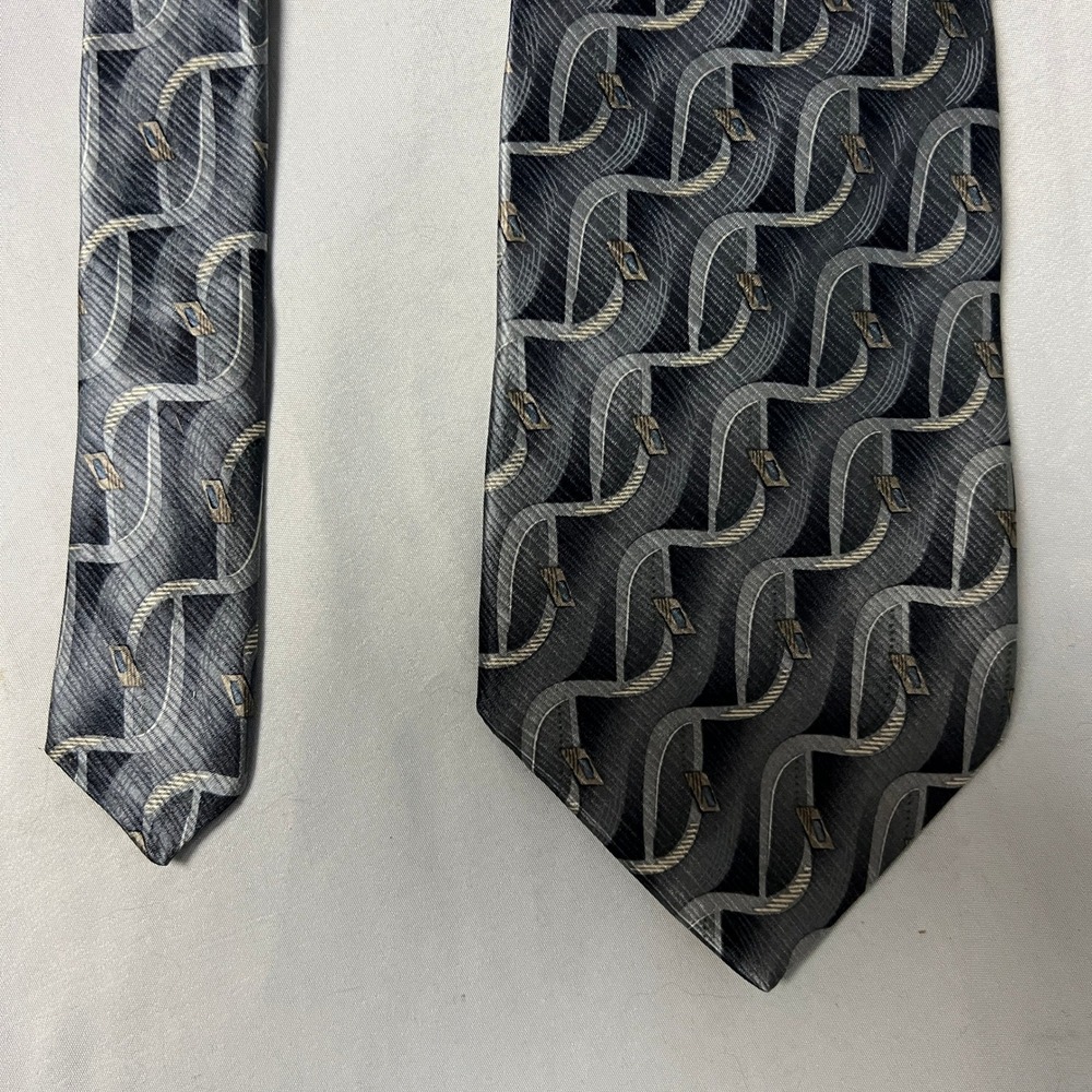 Zylos‎ Gold George Machado 100% Imported Silk Abstract Geometric Pattern Necktie